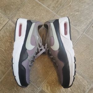 Women’s Nike Shoes Size 8